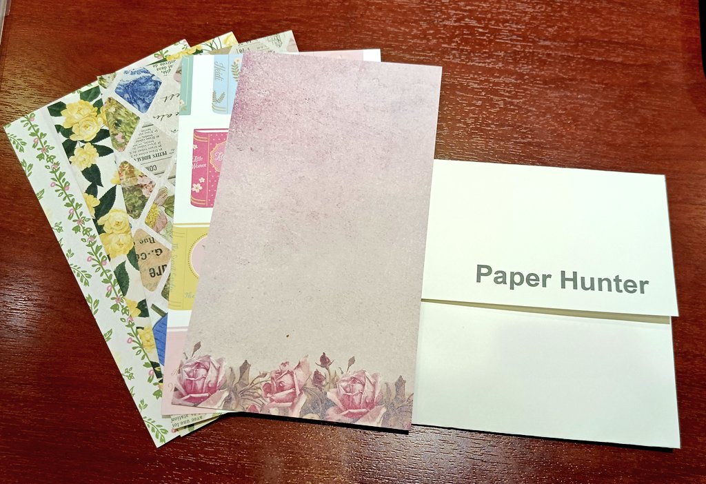 may1025's tweet photo. 銀座伊東屋8Fにて #PaperHunter
迷いまくってきた https://t.co/2ou2wXcIS5