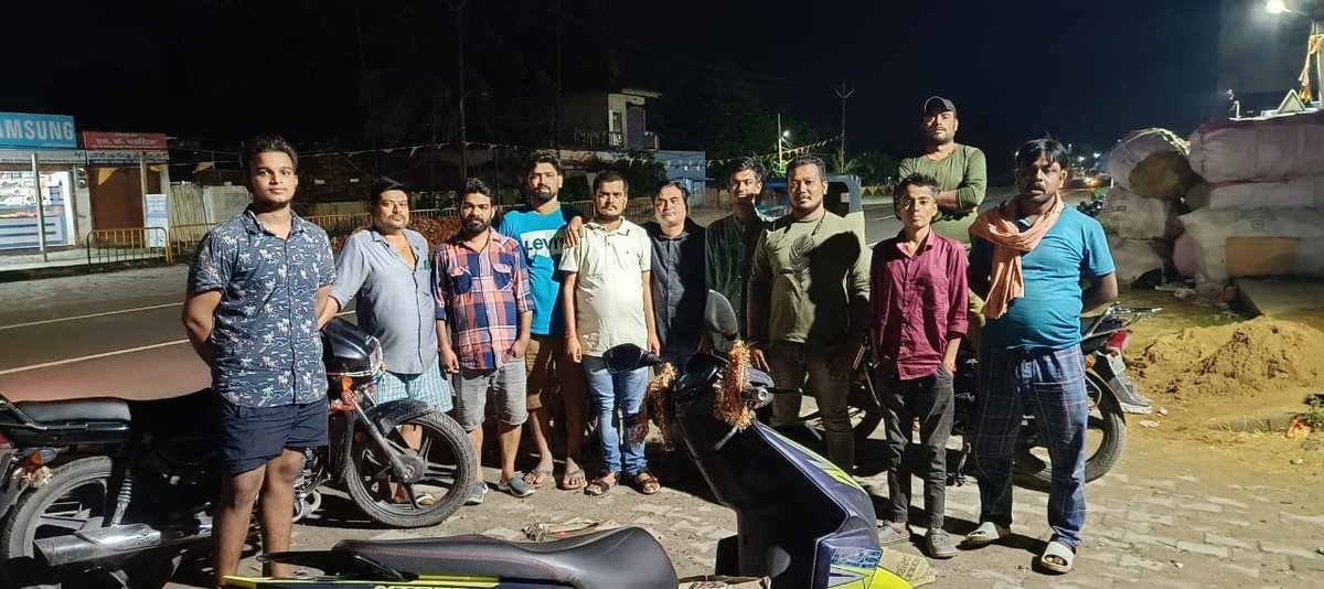 TeamPurnea's tweet photo. #Day-64
#Date-05/10/2023
आप सभी का साथ और सहयोग बना रहे🙏❤️
#CommunityKitchen
#CommunityKitchenPurnea
#TeamPurnea https://t.co/0zPCsnMTyl