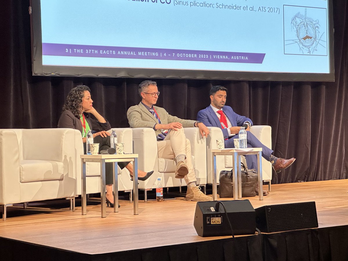 Barts team moderating AV repair session at EACTS. ⁦<a href="/BenjaminAdamsMD/">Ben Adams</a> ⁦<a href="/BartsAorta/">Barts Aortic Surgery</a>⁩