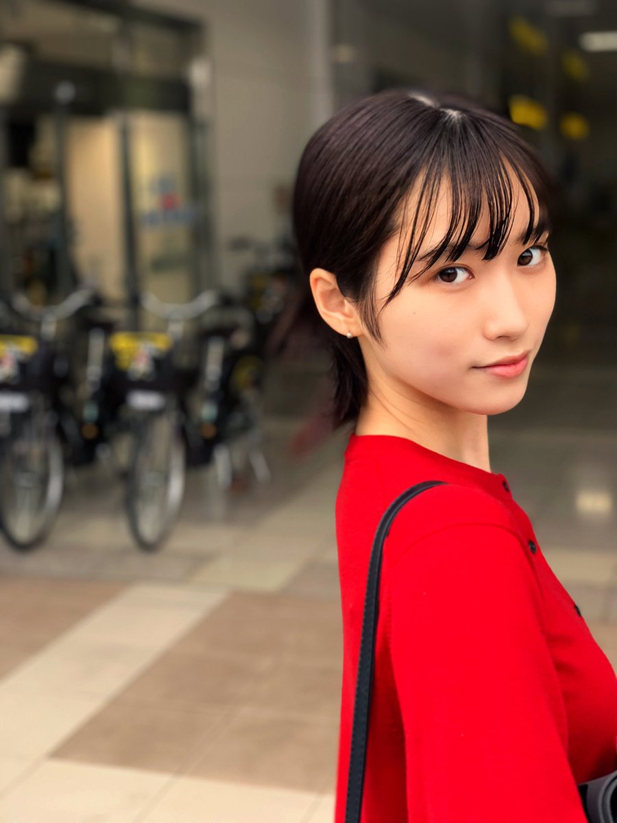 我が名はアシタカ！
本日二十歳になった！気持ちを上げるべく二十代一曲目の歌をと思い、頂いたあいみょんベストという音源を聴いた！しかし全曲くれたお方が熱唱されたもので、半日経つが心の整理がつかぬ！ここに我の手を握ってくれるものはおらぬか？