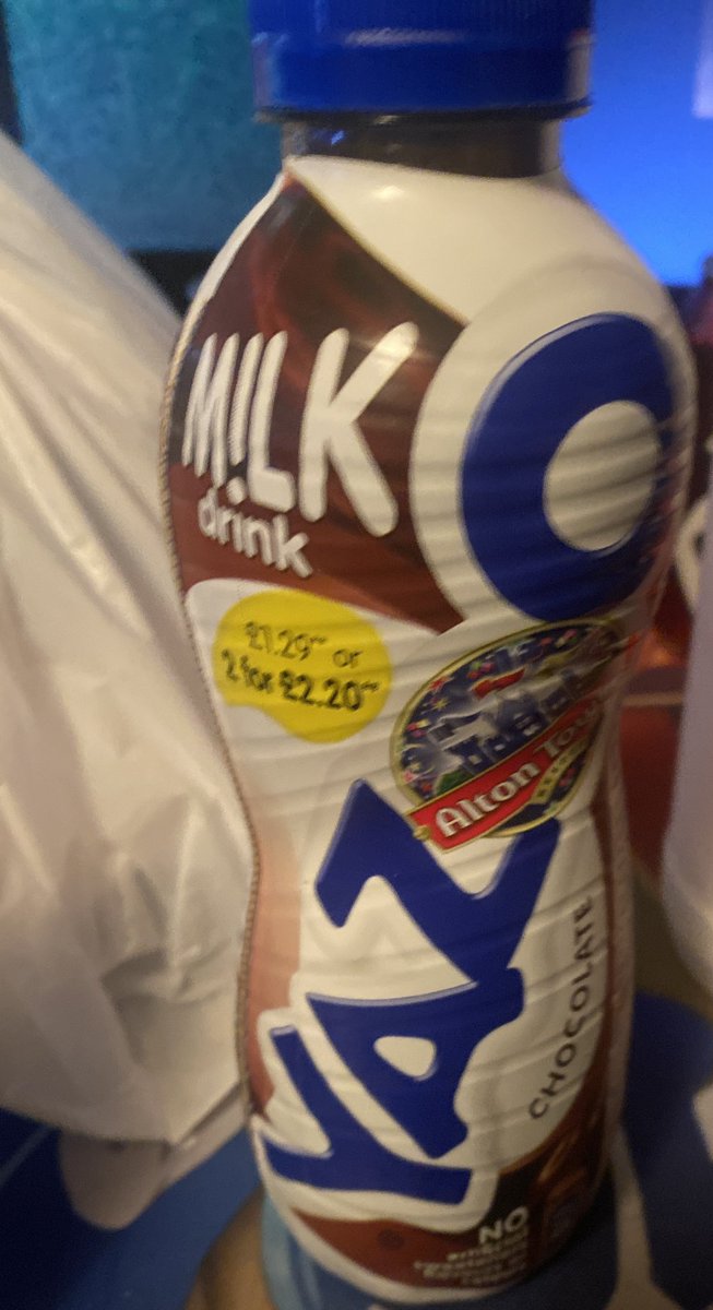 MartiMooTV's tweet photo. Throw back to when I bought a "Milkshake" and got this... should of gone to the shop and got the two >:c https://t.co/9mSbynYU9X