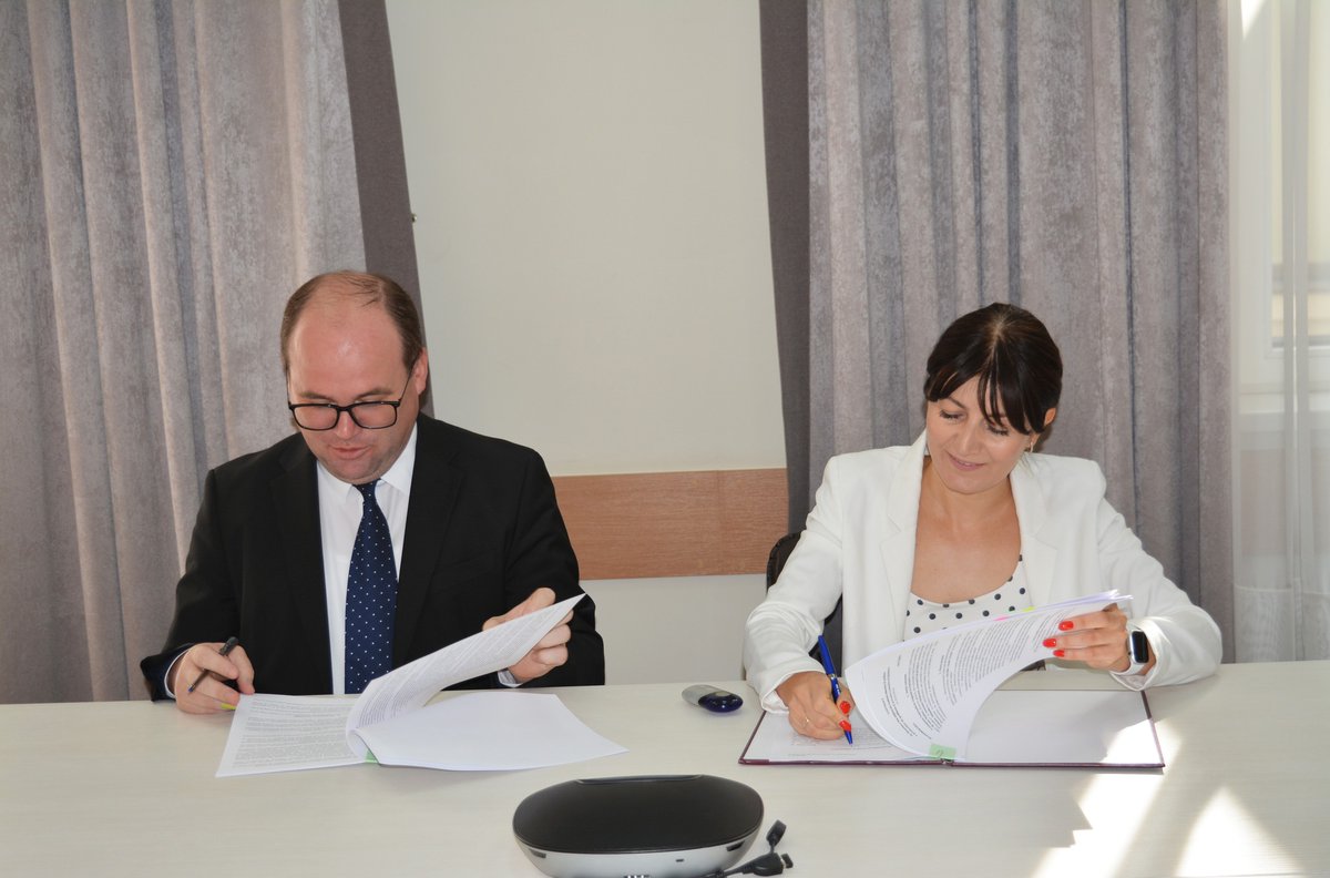MRSMoldova's tweet photo. National Insurance Company &amp; ACM started #partenership on a #RoadSafetyProject, implemented in Chișinău,Trușeni,Durlești,Ialoveni in October-December 2023.
#Inform #Act #Prevent #RoadSafety  
@FIARegionI @fia @FIAFdn
@RoadSafetyNGOs
@EASSTransport 
@UNRSC @SR4Schools @GuvernulRMD https://t.co/ur7wu5IfBL