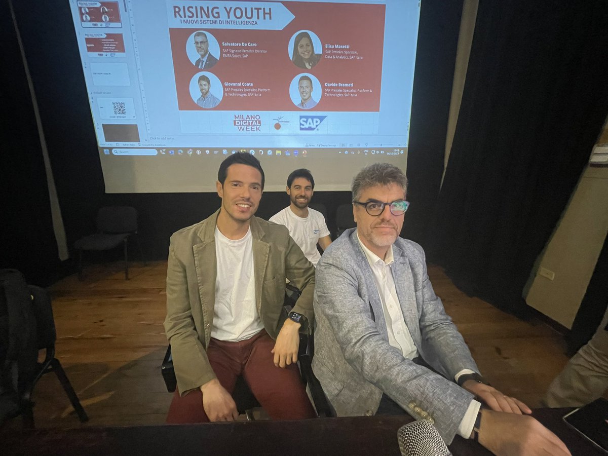 <a href="/MI_DigitalWeek/">Milano Digital Week</a> <a href="/SAPItalia/">SAP Italia</a> <a href="/fmdigitale/">Fond. Mondo Digitale</a> Oggi allo Schiaparelli Gramsci <a href="/ComuneMI/">Comune di Milano</a> parliamo di tecnologie intelligenti e futuro dei giovani. 160 studenti in sala e oltre 1000 studenti collegati da tutta Italia.
<a href="/raffamollame/">raffaella mollame</a> <a href="/MirtaMichilli/">Mirta Michilli</a> <a href="/ClaudiaB_FMD/">Claudia_FMD</a>