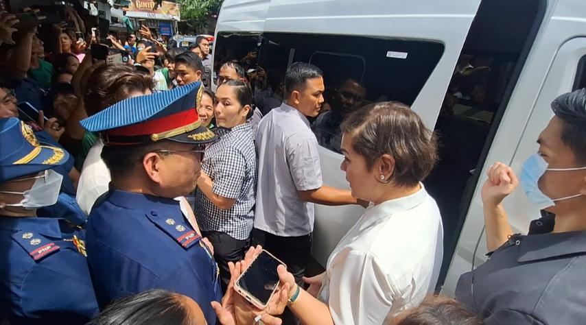LOOK: Vice President Sara Duterte visits the wake of the Grade 5 student who died after being allegedly slapped by his teacher in Antipolo City, Rizal. | 📸: Rizal Police Provincial Office FB via @JMangaluzINQ