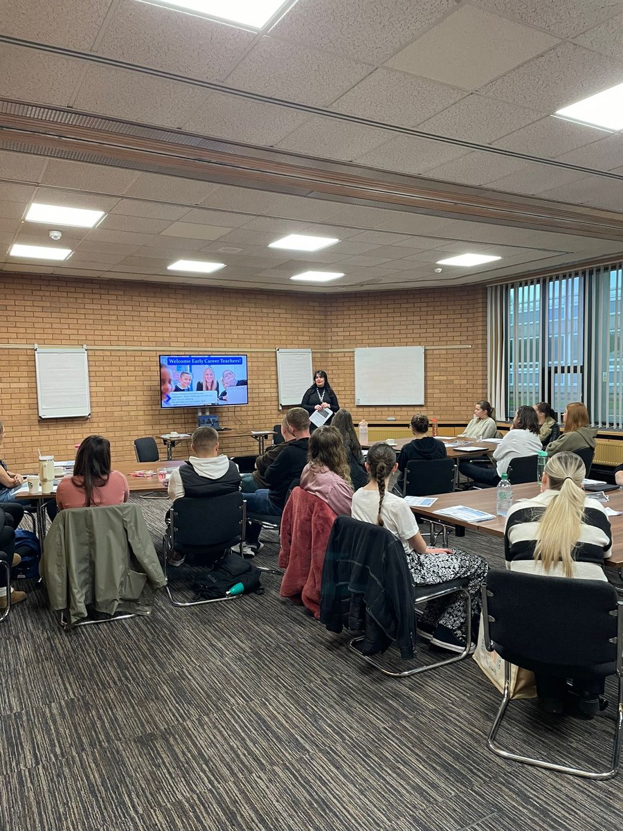 Our final ECF induction of the term is taking place today in Halton! 
It is wonderful to see so many brand new teachers, who we look forward to supporting throughout their careers 🩵 
#ECF #TeacherCPD #Training