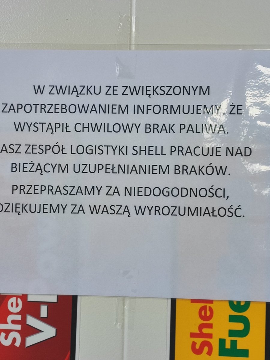 EwuniaXYZ's tweet image. Braki paliwa już nie tylko na Orlen.
Jeszcze zostałam skrzyczana za zrobienie zdjęcia i powiedziano mi że tylko awaria komputerów. Kartka mówi coś innego.
#paliwo