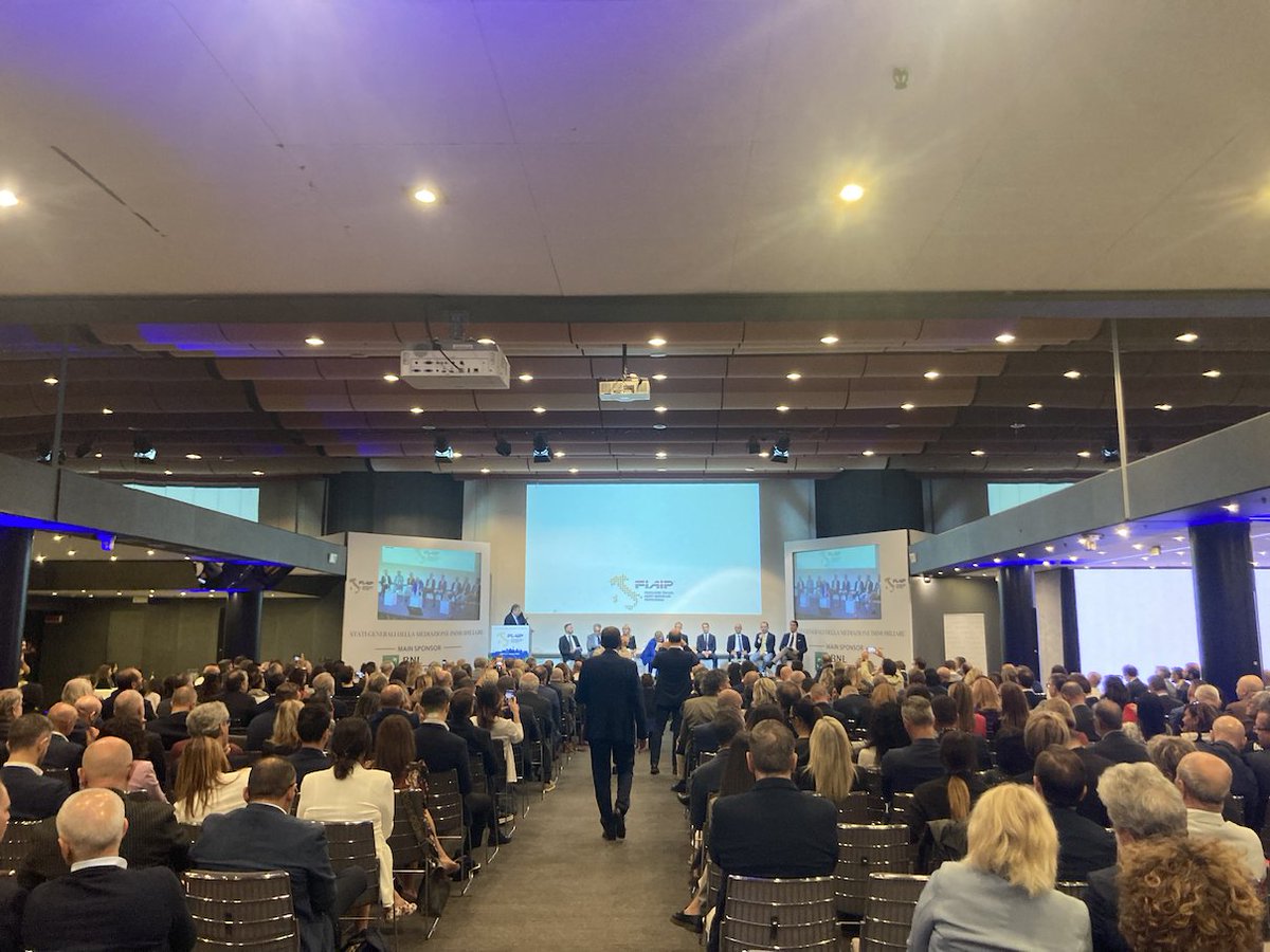 today we present one-shot Anti Money Laundering features by Gayadeed, in partnership with Simply Agent. ammbari2023.it