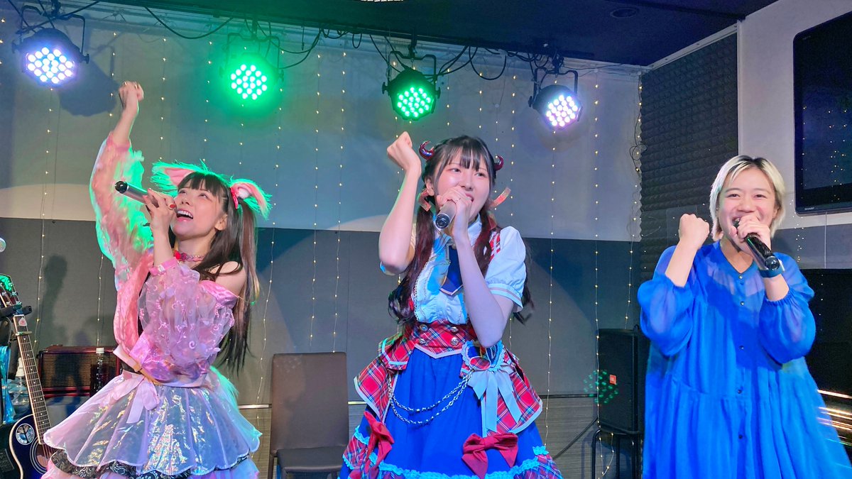 oyatsusan14's tweet photo. なんか、立て続けに懐かしい曲を聞けた8日間でした。
#innes https://t.co/uZtfpTqGRS