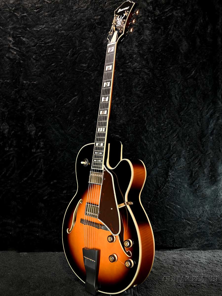 electric_gp's tweet photo. 【セミアコ/フルアコ&ジャズギターフロア】
<新着入荷品>
Ibanez AF2000-BS
https://t.co/sIFK7d0pb8
お待たせ致しました!!
約一年ぶりの入荷ですのでお見逃しなく!!
#GP #GuitarPlanet #ギタープラネット #ギタプラ #フルアコ #Ibanez #アイバニーズ #AF2000 https://t.co/7QlPJDhLUX