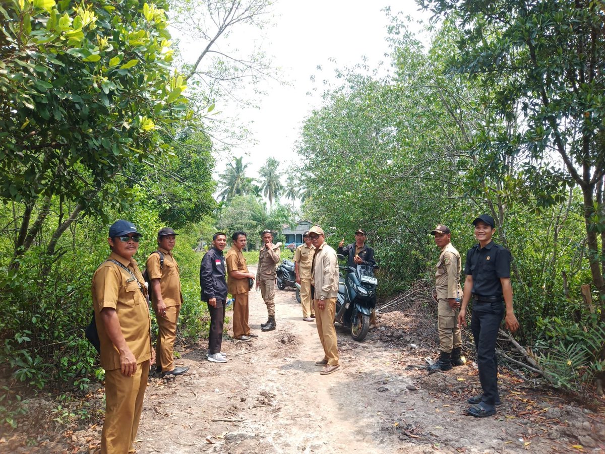 hardynata_hm's tweet photo. #HariPendampingDesa
@jokowi 
@halimiskandarnu
@Kemendespdtt
@malik_haramain
@imansyukri
@taufikmadjid71
@yusradaridesa 
@azzameldzikrie 
@tppkemendes https://t.co/fBZBqerw49