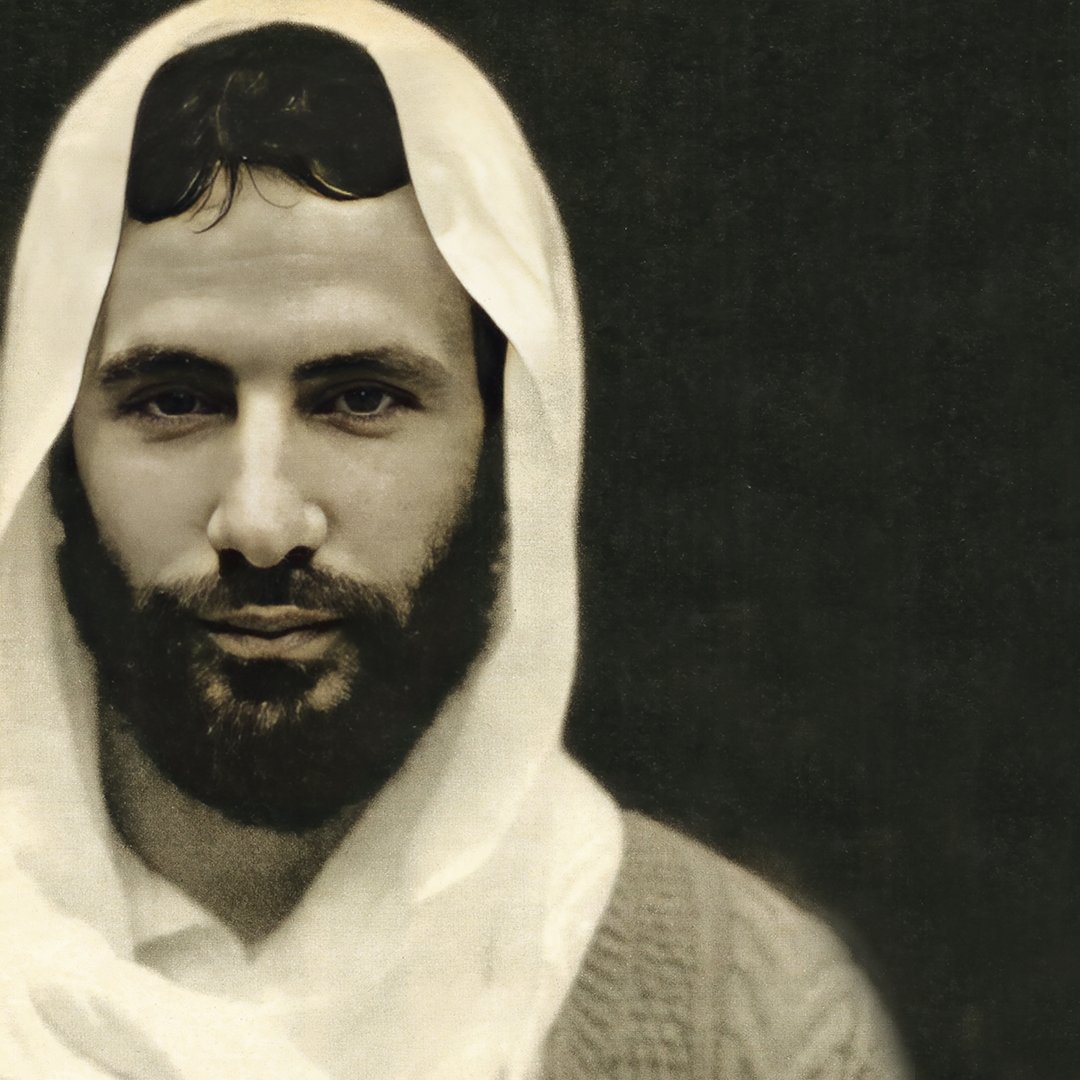 YusufCatStevens's tweet photo. I am not seeking or asking anyone to follow me, or my various conclusions, but only to look within themselves to recognise the signs of the truth. #JummaMubarak #Friday #Truth #Peace https://t.co/DbJpzwqInP
