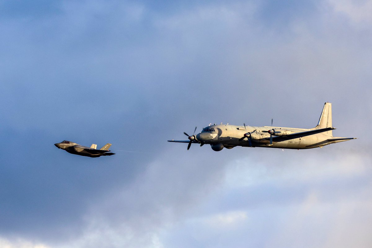 UK F-35Bs launched from the deck of @HMSQNLZ and flew alongside @Forsvaret_No Norwegian F-35As to escort a Russian Maritime Patrol Aircraft as it flew in proximity to UK Carrier Strike Group. #UKCSG23 #JEFtogether