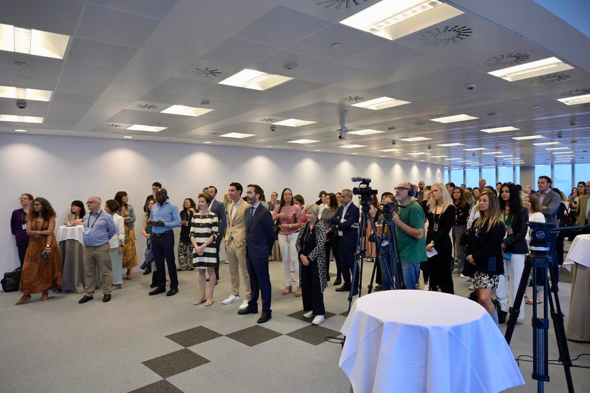 SoniaPEzquerra's tweet photo. 📌Última jornada del ##MeetBasqueCountry
Encuentro de trabajo en #Bilbao entre los principales agentes internacionales de #turismoy las empresas vascas para conocer nuestra amplia y variada oferta turística @VisitBiscay 🌲🍴🏄♀️ con #JHurtadoGV https://t.co/TjlBrbrXK9