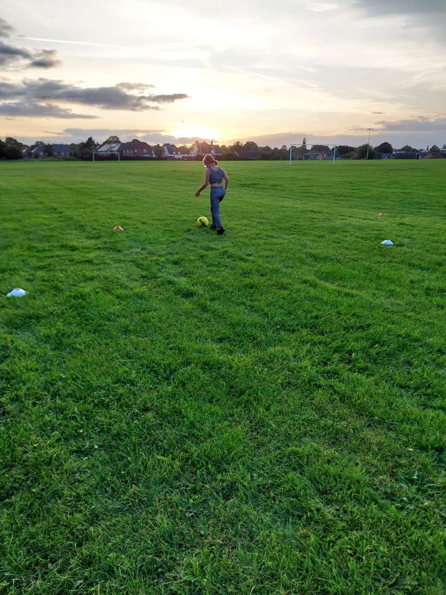 Shewillplayon's tweet photo. Both our lead actor and director are brushing up their footy skills with some training ⚽️🔥 
 
@hergametoo 
@nottsfa 
#shewillplayon https://t.co/lSQkYoXCRM