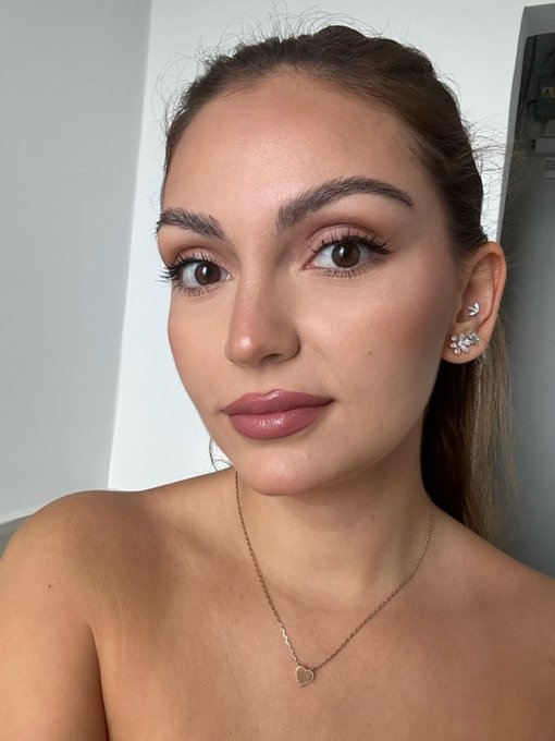 Good morning 😈 https://t.co/yr3B4FvFba<a href="/tag/follow"class="tags"><span>#follow</span></a><a href="/tag/sundayfunday"class="tags"><span>#sundayfunday</span></a><a href="/tag/topmodel"class="tags"><span>#topmodel</span></a>