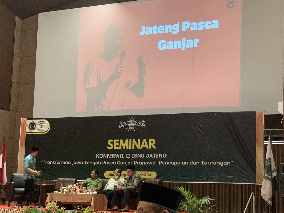 muhamadfaukhan's tweet photo. Kartu NPWP nya mulai keluar.
NPWP=Nomor Piro, Wani Piro.
#ganjarpranowo #isnu #ikatansarjanahnu https://t.co/cmtyZVXnzs