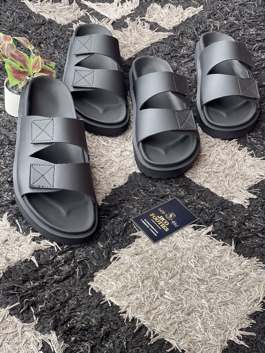 JicoFooties's tweet photo. Super comfortable and durable 
Available in different sizes and colours 

#handmadefootwears 
#Mensfashion 
#AkwaIbomTwitter https://t.co/t2Sz1sc047