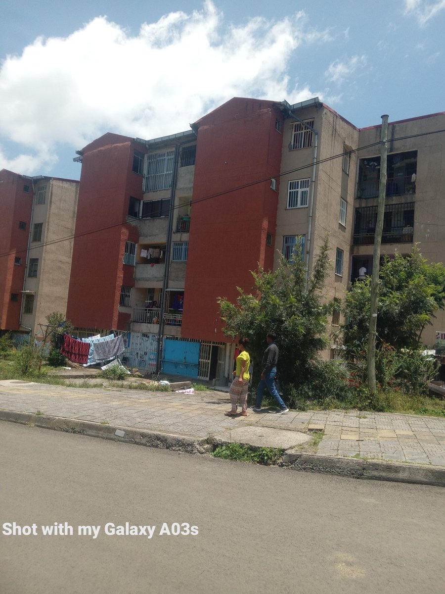 BERHANUANDARGI2's tweet photo. .     #አስቸኳይ _የሚሸጥ _ሱቅ‼
አድራሻ: ቦሌ አራብሳ ኮንዶሚኒዬም ግራውንድ ወለል ዋና አስፋልት ዳር
ስፋት: 40ካሬ + 25ካሬ በረንዳ
አጠቃላይ ዋጋ: 3,500,000ብር 
NB: 5 ዓመት የሟላው ስም መዞር የሚችል‼ ገዥ የሆነ ብቻ ይደውል።
ባለንብረቱ: 0901949221 https://t.co/k7vLkZvXsw