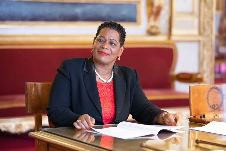 ⚫️ Victoire Jasmin, sénatrice de Guadeloupe de 2017 à 2023, vient de nous quitter. 

Résolument engagée contre les violences faites aux femmes, elle avait aussi à cœur de parler des problématiques de santé dans son département.

Nos pensées vont à sa famille et à ses proches.