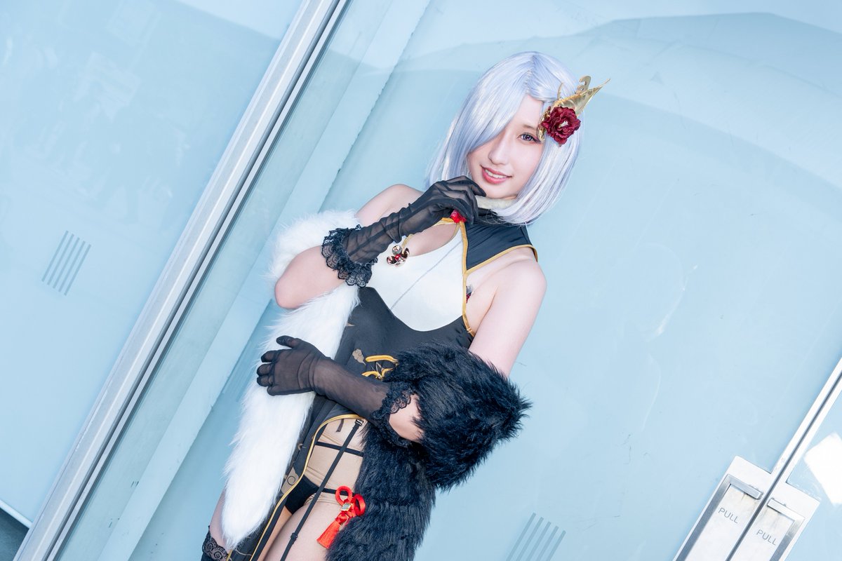 Photo_Tsai's tweet photo. Character： 申鶴 | 原神
Cosplayer：@pezant_tao

☆★━━━━━━━━━★☆
　　令を背負いて、
　　　神女は馳せる。
☆★━━━━━━━━━★☆

#TGS #TGS2023コスプレ #TGS2023
#コスプレ #東京ゲームショウ2023
#原神 #Genshin #GenshinImpact 
#申鶴 #Shenhe #cosplay