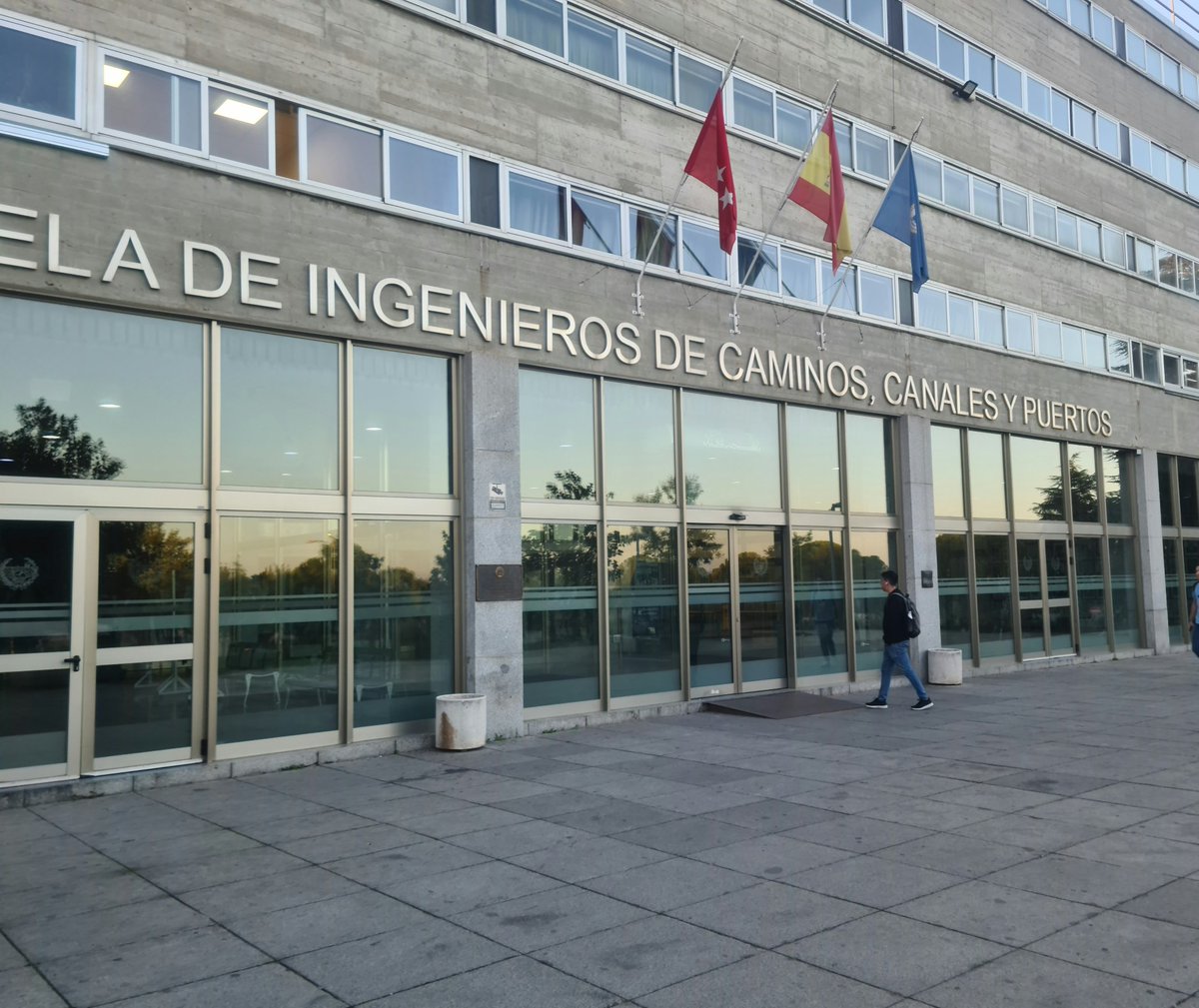 #Sostenibilidad by <a href="/SikaSpain/">Sika España</a> 🌱 Estupenda jornada sobre Durabilidad y Sostenibilidad en Hormigones. Cementos LC3, inhibidores de Corrosión, Proyectos Singulares y Sostenibles, Efecto ánodo incipiente. Nuevos cementos, nuevos retos <a href="/RicardoGmezDaz1/">Ricardo Gómez Díaz</a> <a href="/GrupoVeralia/">Grupo Veralia | Distribución mat. de construcción</a> #etsiccp #andimac