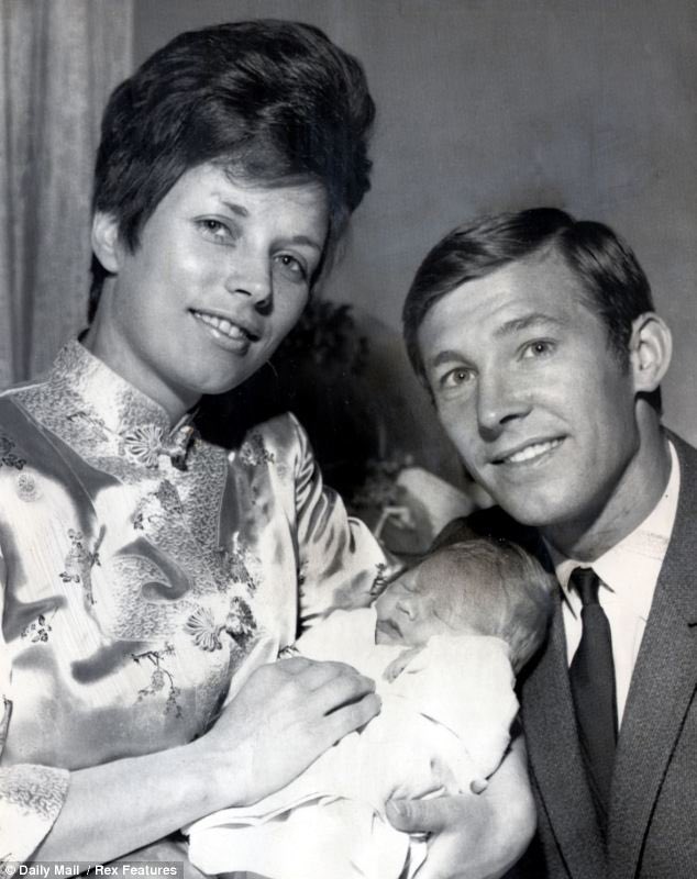 As Fergie pointed out many times, he could never have been successful without Cathy. It was love at first sight the first time he met her at Remington shaving factory. Upon returning home after a win, Fergie was greeted by Cathy telling him "the washing machine was broke". She