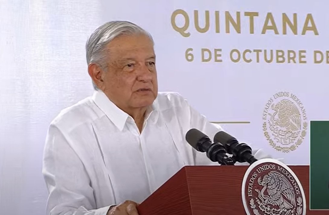 OnceNoticiasTV's tweet photo. 🟤 #ConferenciaMañanera | El presidente @lopezobrador_ informó que "fue bueno" el #DialogoDeAltoNivel en #Seguridad entre #México y #EUA 

"En el caso del #MuroFronterizo se planteó que nosotros no pensamos que esa sea la solución al problema migratorio, pues se debe de garantizar a los países, los #pueblos, oportunidades de #trabajo, de estudio a los #jóvenes, para que no se vean obligados a migrar", comentó

#OnceNoticias🔻