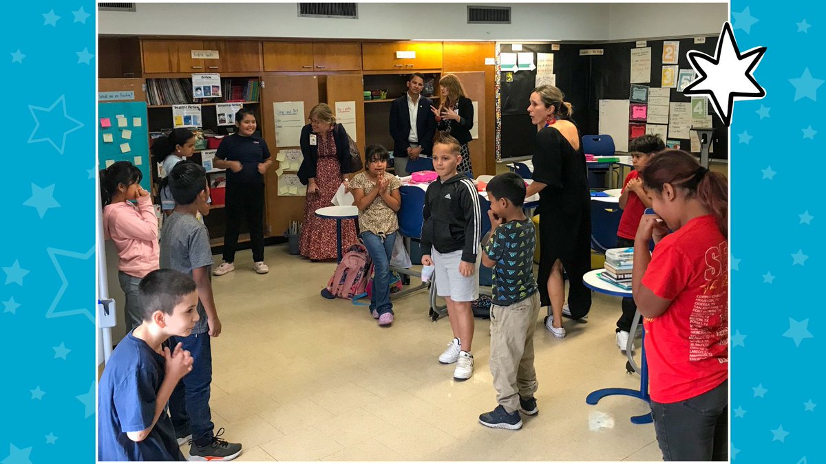 October began with a real treat as Interim Superintendent Segura joined us at @WooldridgeElem & @GHWootenWarrior to experience Creative Teaching in action!

Thank you, @Matias_AISD, for seeing & hearing us with intention & for your wholehearted leadership! #aisdproud #orgulloaisd