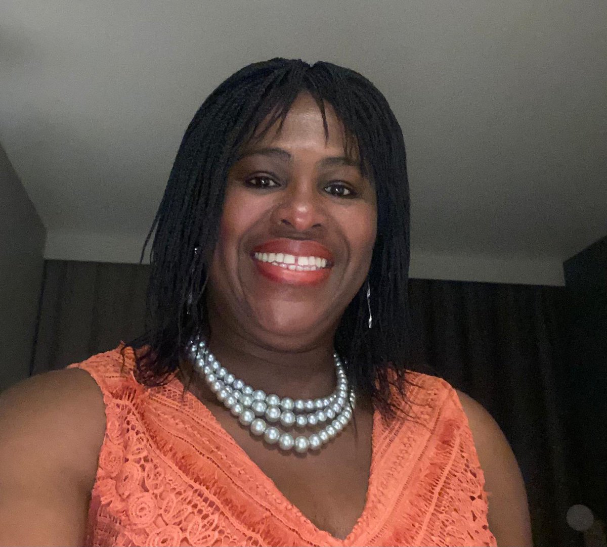 Our wonderful former Trainee Committee member Dr Ugonna Chukwumaife

Consultant Anaesthetist; MBBS, DA, FRCA

Anesthetist with Interest in Regional and Paediatric Anaesthesia.

Word to live by: You can be anything you want if you want it badly

#SalutingOurSisters 

@Uchukwumaife