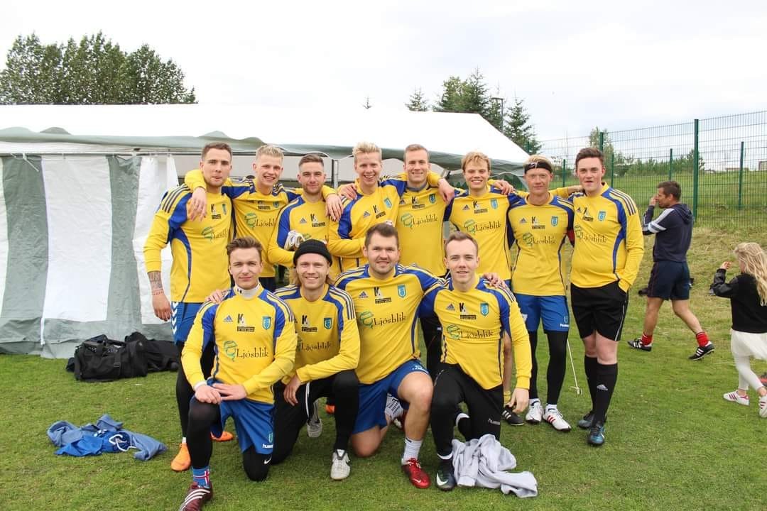 Fjolnir_FC's tweet photo. Öllum er velkomið að mæta í Egilshöll og fylgjast með. Sérstaklega gömlum þjálfurum, foreldrum, liðstjórum og öðrum sem tengst hafa Fjölni í gegnum tíðina!
#FélagiðOkkar https://t.co/BtkjDFOvsz