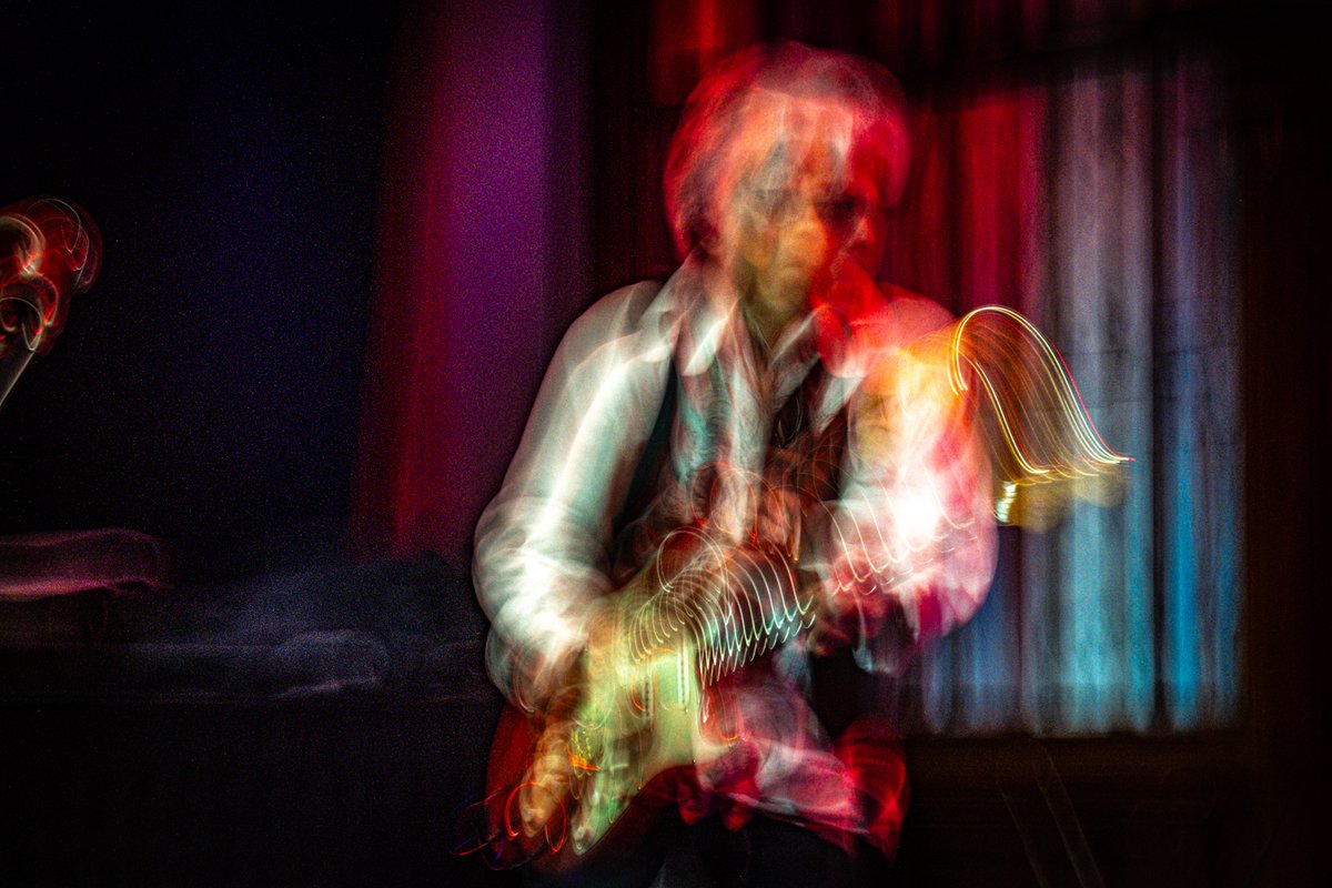 LeeVaris's tweet photo. #bobbiandleesphotoadventures with #freakyfriday and #ME with #ICM
#fujixt5
#fujifilm
#fujifilmus
#fujifilmx_us
#myfujifilmlegacy
#music
#electricguitar
#ihavethisthingwithshadows
#acolorstory
#rockandroll
#visualmusic
#concertphoto
#guitarist https://t.co/PUgdrMUjaJ