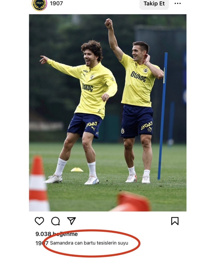 Yok daha neler mk. Dzeko'nun saçınıda sarıya boyayın tam olsun.