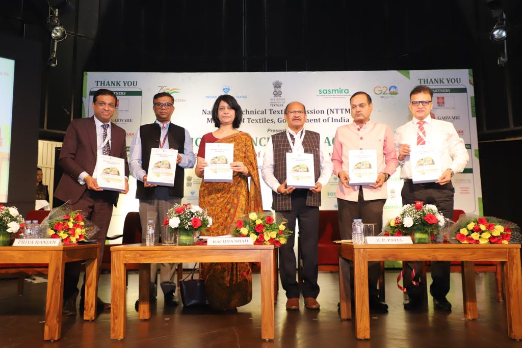 TexMinIndia's tweet photo. Ministry of Textiles in association with ITTA and SASMIRA organised National Conclave on Agrotech under NTTM at Indian Habitat Center emphasising on accelerating productivity of agriculture and horticulture products. #Nationaltechnicaltextilemission 

https://t.co/97de8jhsN0 https://t.co/7NUthNo9o0