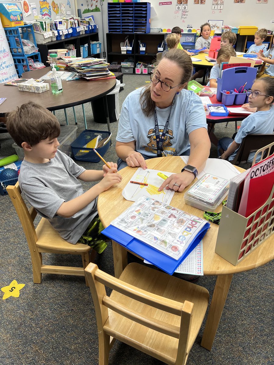 A visit to Pecan Grove ES today showed children listening to stories, personal teaching for individual students, organized math stations and hands-on learning! Campus so positive and engaging. Kudos to Principal Bruin and her outstanding staff. FBISD cares! Proud Supt!