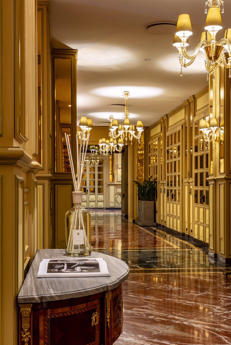Our golden lobby looks even more precious with our new bespoke home fragrance created in collaboration with <a href="/Culti_Milano/">CULTI</a> 💫 
#DCmoments