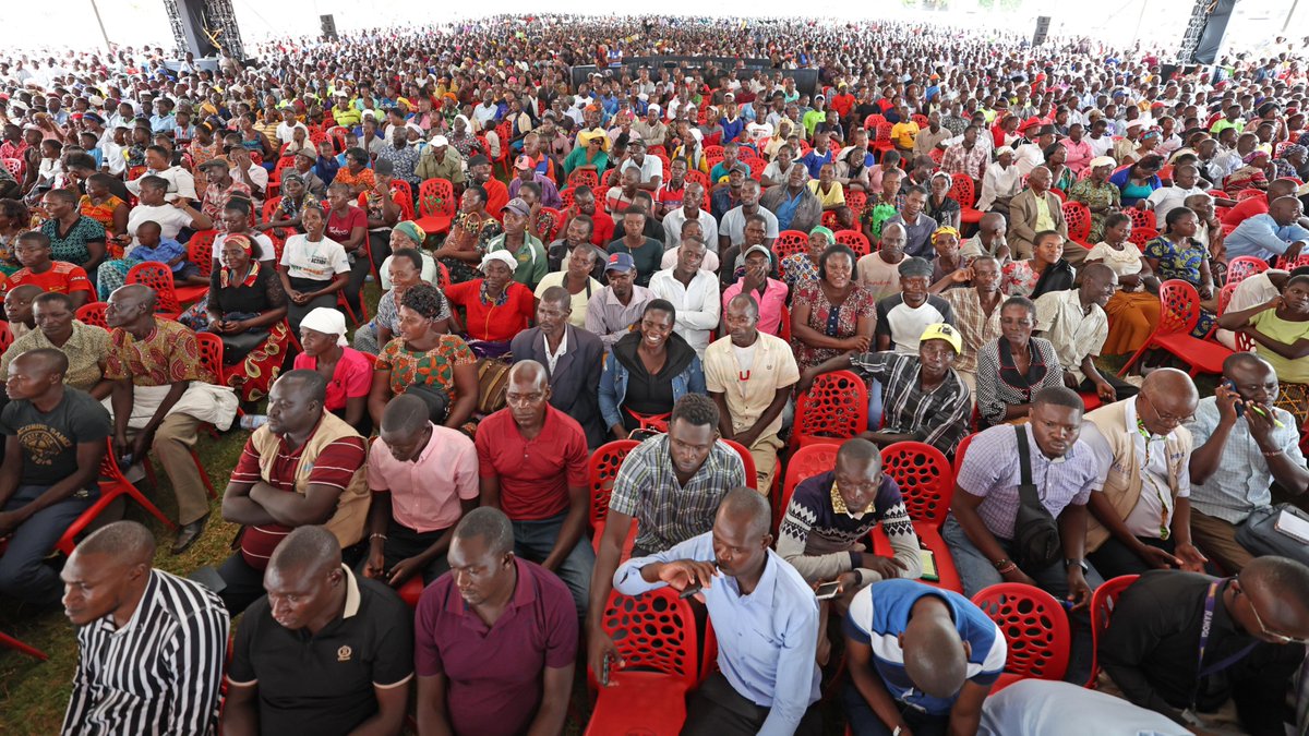 WilliamsRuto's tweet photo. We will work with all leaders, their political persuasions notwithstanding, so that we can build a more prosperous Kenya that will present access to economic opportunities to everyone. https://t.co/p8xmAfZSyh