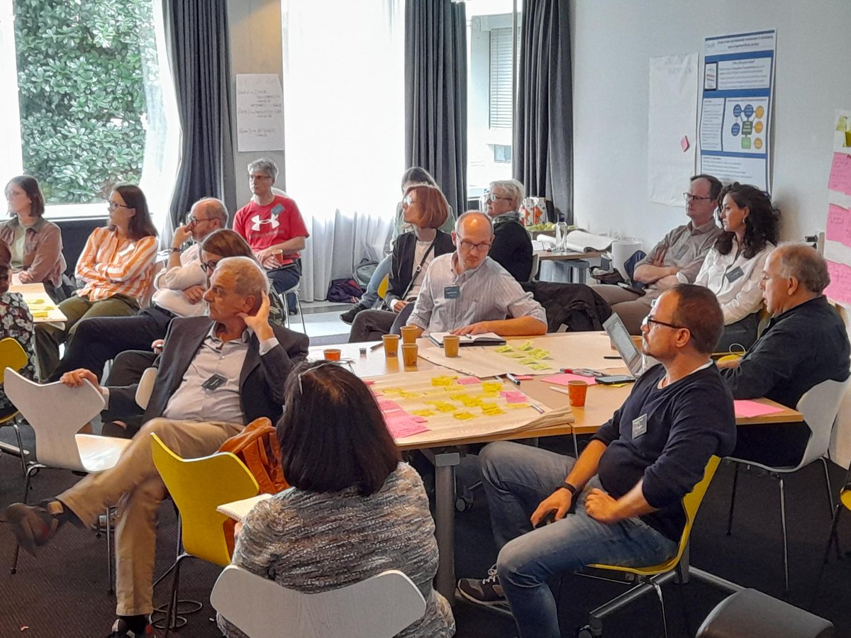 What the future holds? Exploring future possibilities for collaboration and interaction between the #librarin_eu project members and panelists.