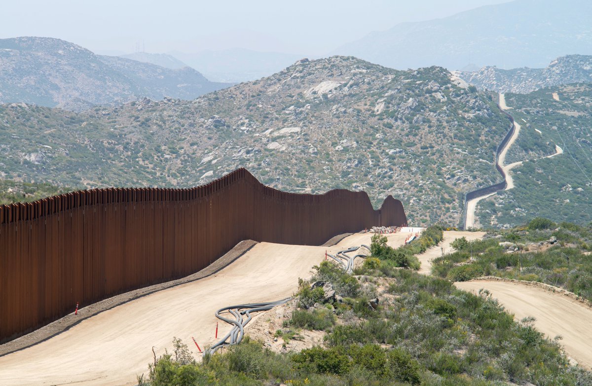 How do border technologies turn borders into a  contested space and how do they affect specific communities, especially migrants??

Read the latest issue of Science as Culture on Border Control Technologies by Vasilis Galis and co-authors: tandfonline.com/toc/csac20/32/3