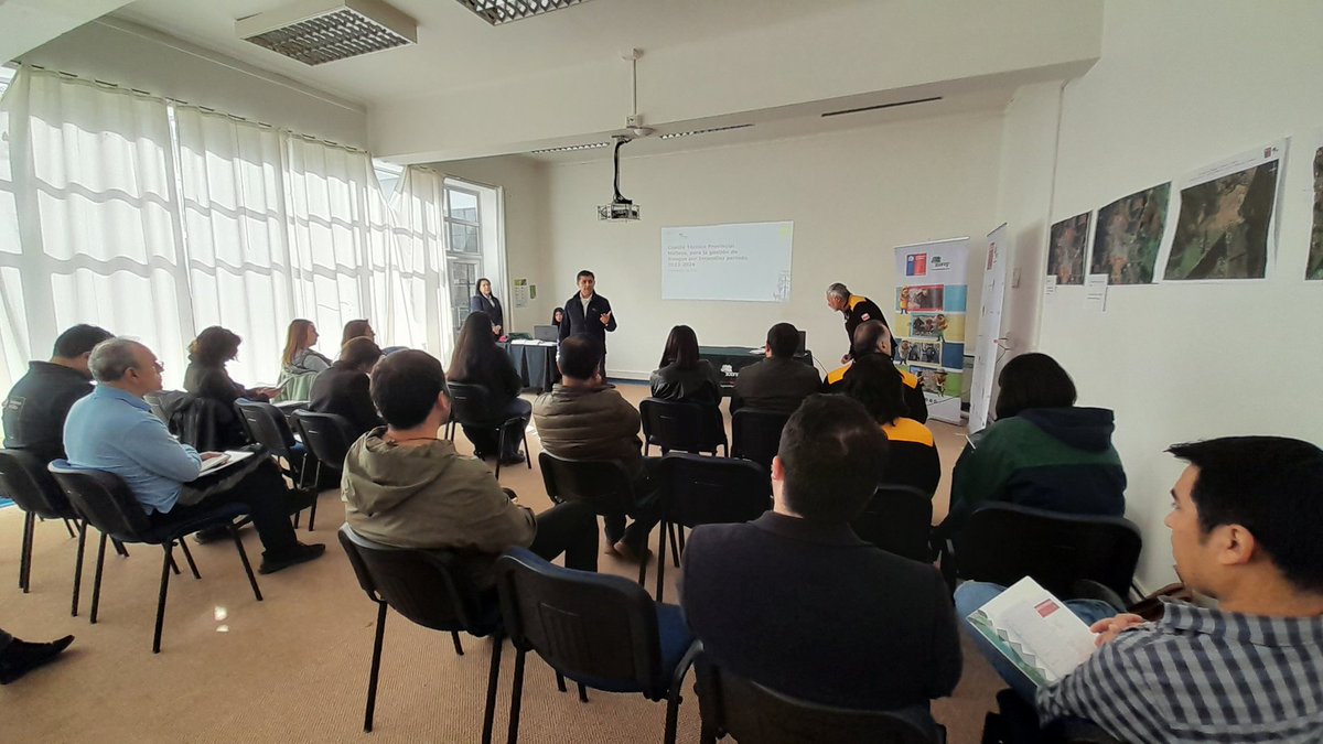 ➡️Se instaura el comité técnico de gestión riesgo por incendios en la Provincia de Malleco.

📌Con la presencia de la directora <a href="/HuentequeoMaria/">María Teresa Huentequeo Toledo</a> y dirigido por #CONAF, busca coordinar a municipios e instituciones para priorizar el trabajo de prevención.