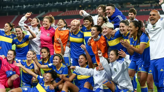 SANGREXENEIZE's tweet photo. En el último año, Boca Juniors llegó a las finales de las Libertadores masculina, femenina y Sub-20. https://t.co/gwhLl3HnFh