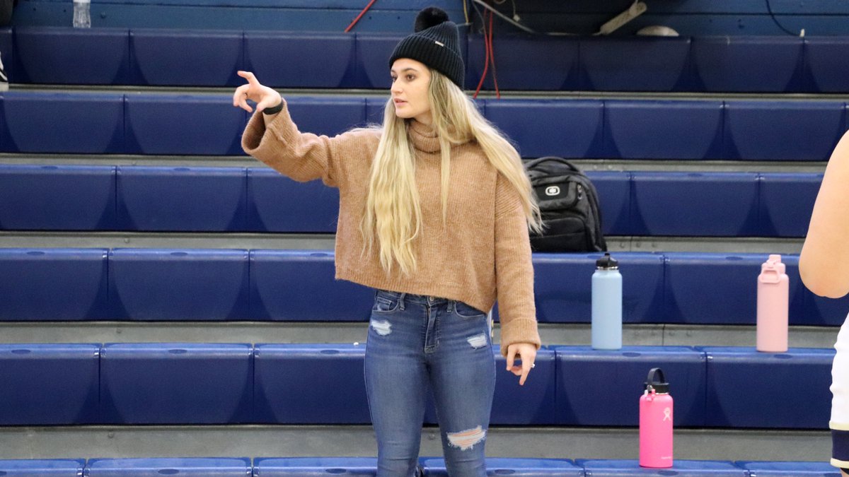 👏 NATIONAL COACHES DAY 👏

Happy #NationalCoachesDay to the amazing men and women who shape, encourage and inspire us to be our absolute best! Thank you for all of the time and energy you pour into helping our student-athletes grow holistically! #CavClan