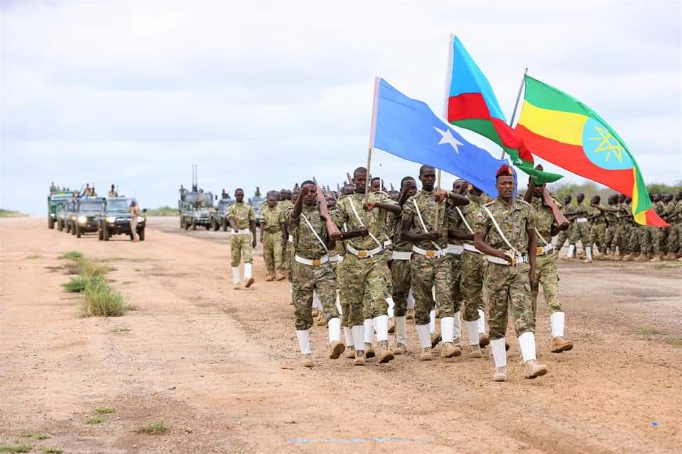 Madaxweynaha Dowladda Koonfur Galbeed Mudane Cabdicasiis Xasan Maxamed Laftagareen ayaa Maanta Tababar usoo xiray dufcadii 8aad Ciidanka Booliska Gaarka ah ee Dowladda Koonfur Galbeed

Munaasabadan ayaa waxaa ka soo qayb galay Saraakiil sar sare.