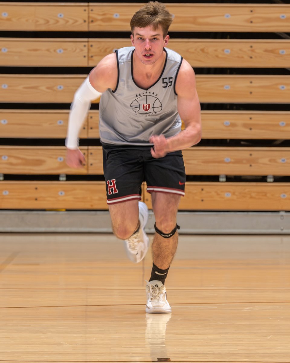 🏀 🧪 In the basketball lab.

📍 Lavietes Pavilion

📆 Next Up | Crimson Madness: Oct. 13

#GoCrimson #OneCrimson