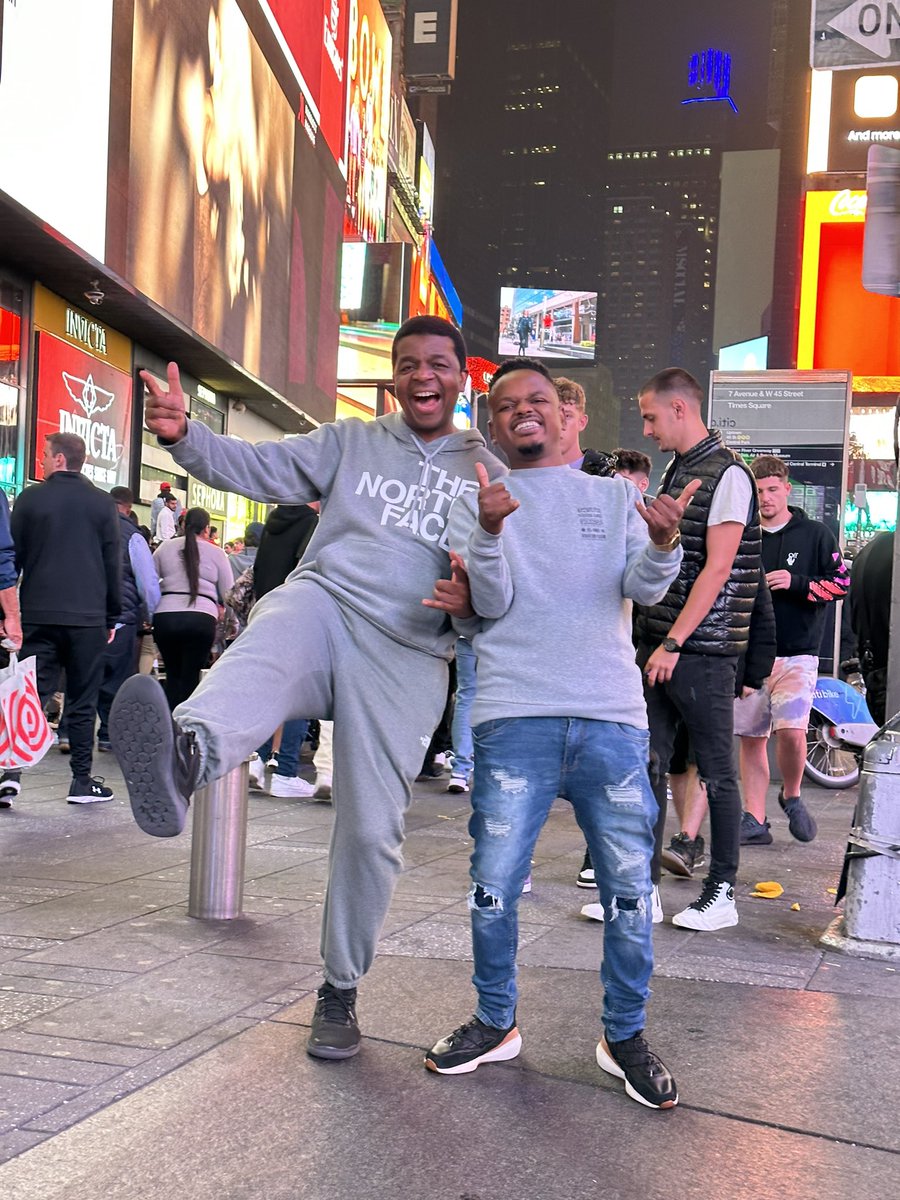 OskidoIBelieve's tweet photo. Dress code observed in NYC 💯
BIG WKD FOR SA DANCE 💃🏽 🕺
:
#oskido
#macgee https://t.co/lvEVXcwTFj