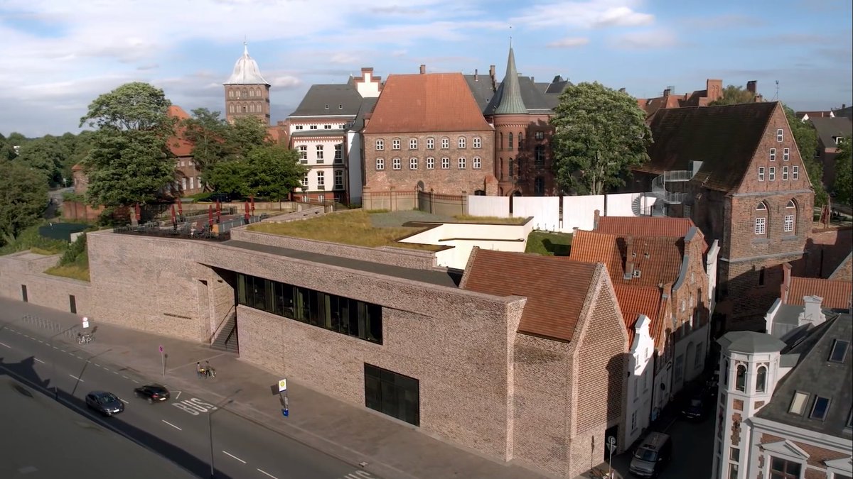 📣 Wir suchen eine:n Kolleg:in Wissenschaft / Ausstellungs-  &amp; Projektmanagement (VZ). Es gibt u.a.   
🎀 ein tolles Team
🎀 Fortbildungen &amp; Deutschland-Jobticket
🎀Kostenfreie Getränke &amp; Obst 🍒 ☕️
#stellenangebot #museumsjob #hansejob pls. retweet hansemuseum.eu/museum/#tab18