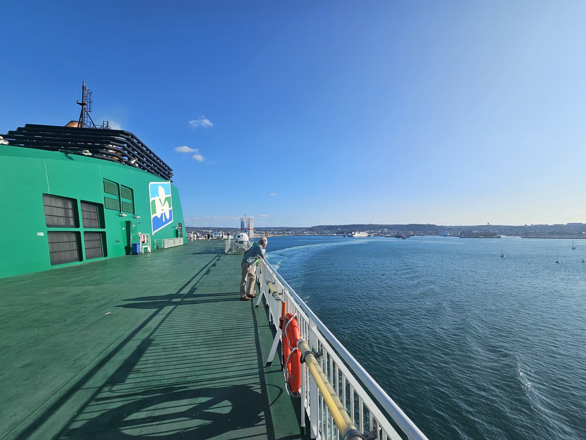 Seriously couldn't ask for better weather, farewell Cherbourg, it's been great, until next time #irishferries #wbyeats #dfp #doverferryphotos #dfpatsea