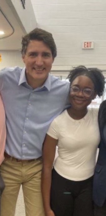 Someone is all smiles.  Coop opportunities are really endless; giving students experiences that cannot be found in the classroom. A pleasure to meet you Mr. Prime Minister.  Coop @ FBH for the WIN!
@FrBressaniCHS @JustinTrudeau @YCDSB @DomenicScuglia @RocchinaAntunes @fsorbara