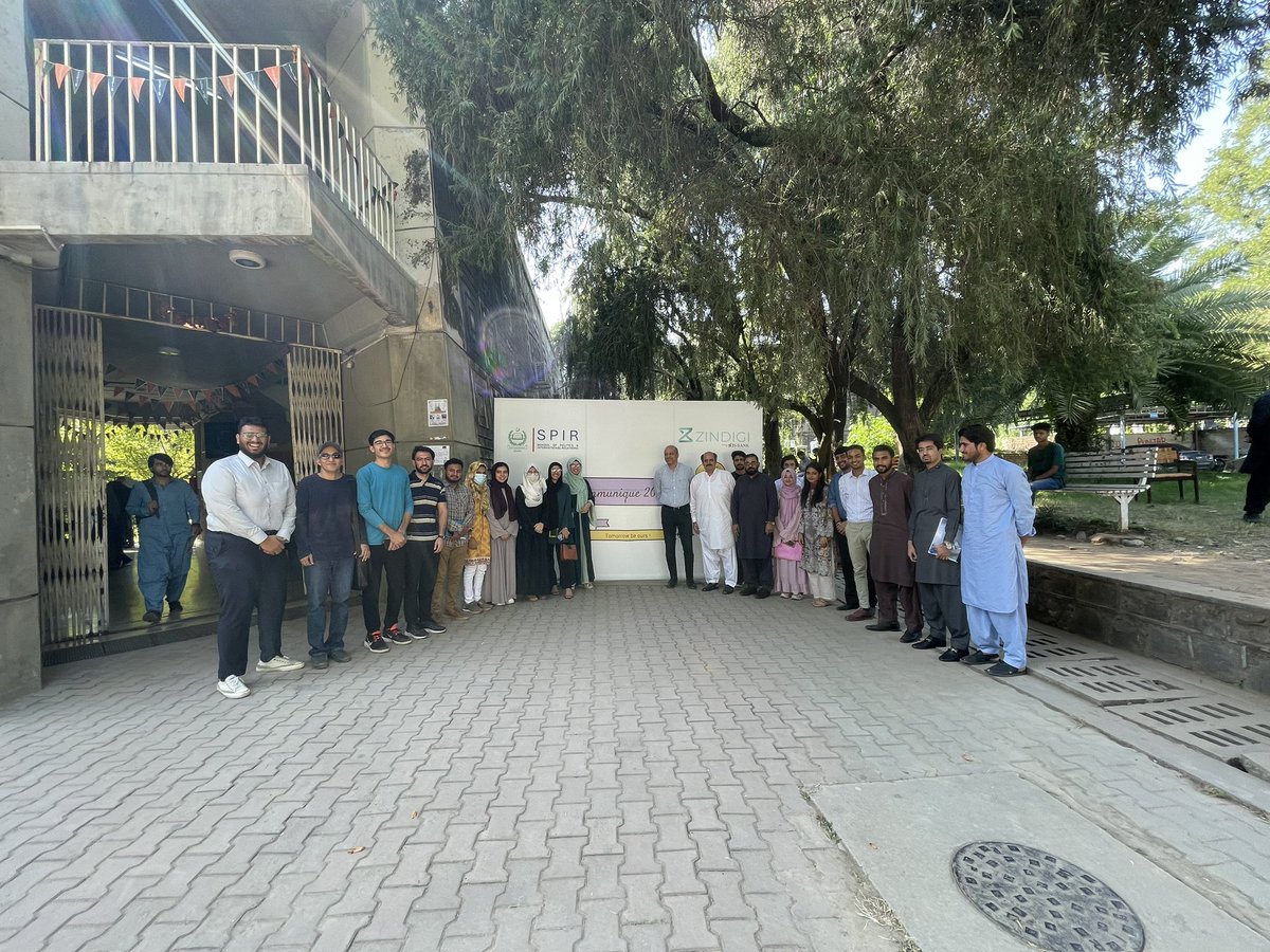 diplomaticsheik's tweet photo. This is the kind of community we have always believed in and kudos to everyone who has made sure to put it all together #spircommunique23 #ZindagiinSPIR
@QAU_SPIR @zafar_jaspal @FarhanHSiddiqi @SummarRao @SaweedaRahman @rajaqaiserahmed @mnadeemmirza https://t.co/xnNcnemjQb