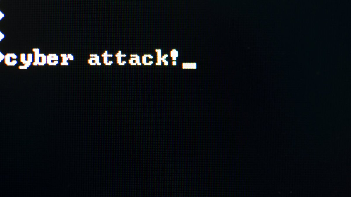 Webristle's tweet photo. 💥 #Cybersicurezza: il 60% delle aziende affronta i problemi solo quando emergono e il 90% ha difficoltà a gestirli.
Le aziende tendono quindi a "reagire" agli attacchi informatici, ma è essenziale invece un approccio proattivo e allineare gli investimenti ai risultati aziendali. https://t.co/0gw3Pksql5