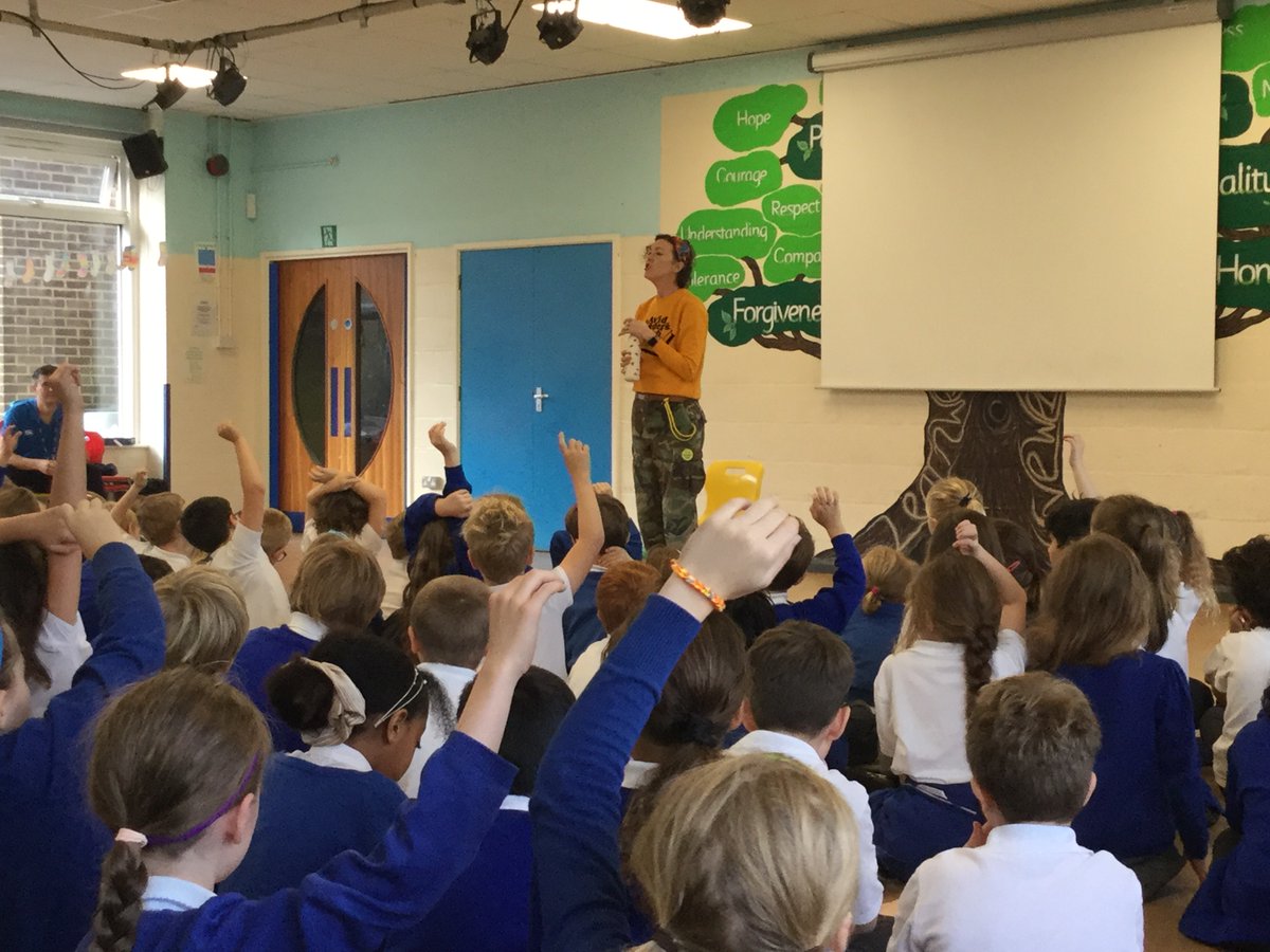 Thank you to the wonderful <a href="/MGLnrd/">M. G. Leonard</a> for visiting our school and opening the library with Year 6 library monitors! We loved hearing the first chapter of The Ice Children and can't wait to read the rest!